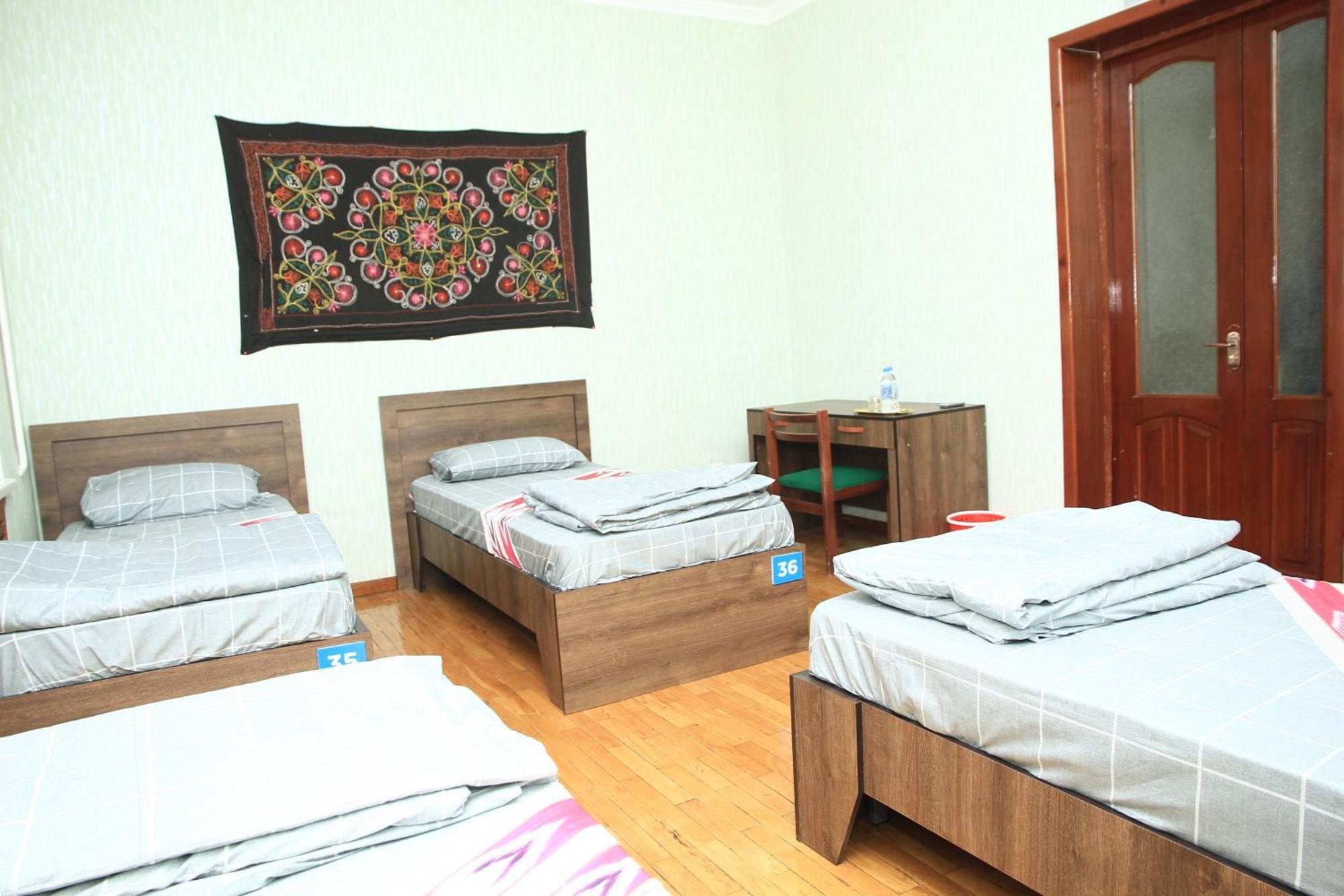 Yellow Hostel Dushanbe Exterior photo