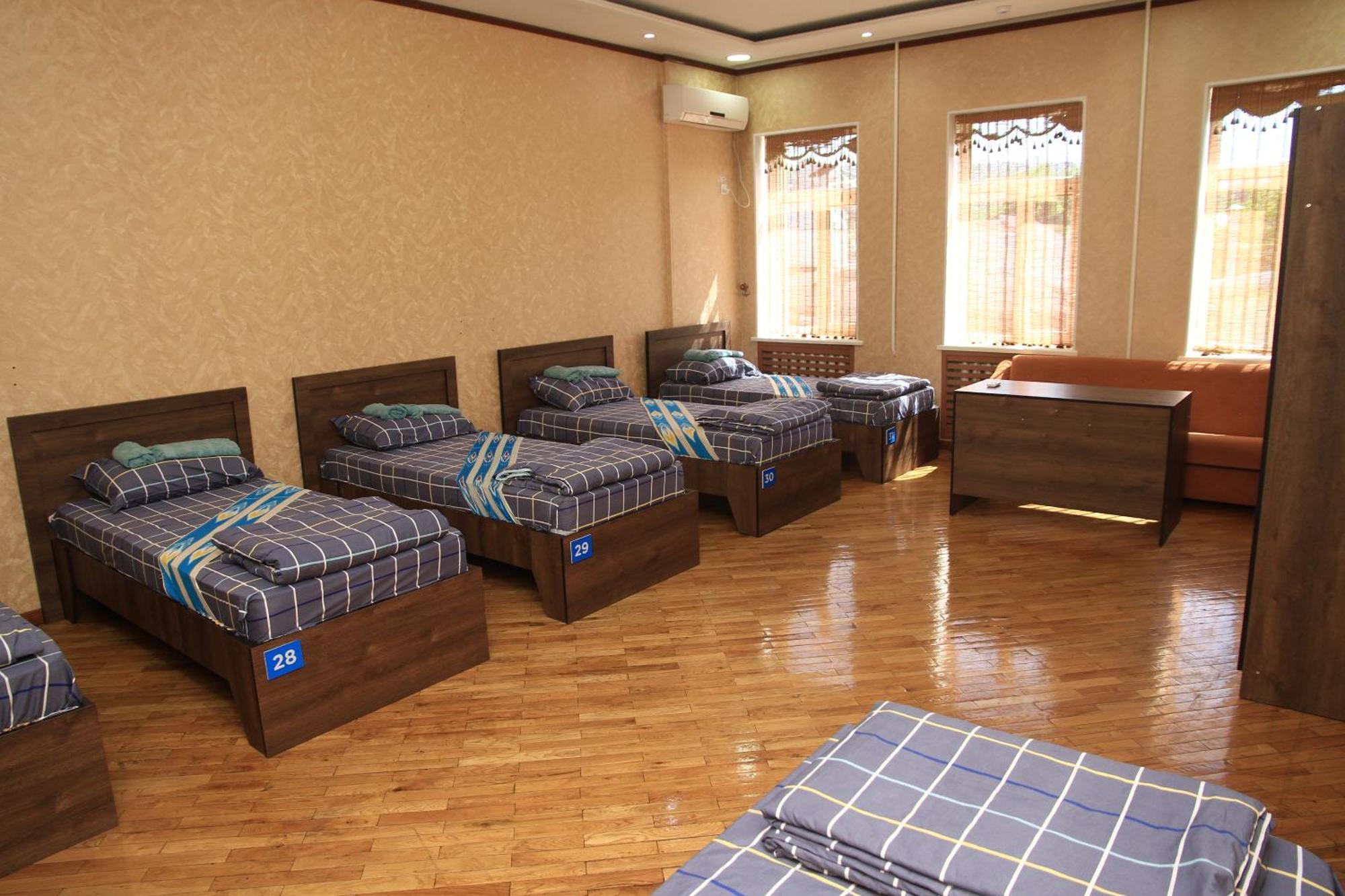 Yellow Hostel Dushanbe Exterior photo