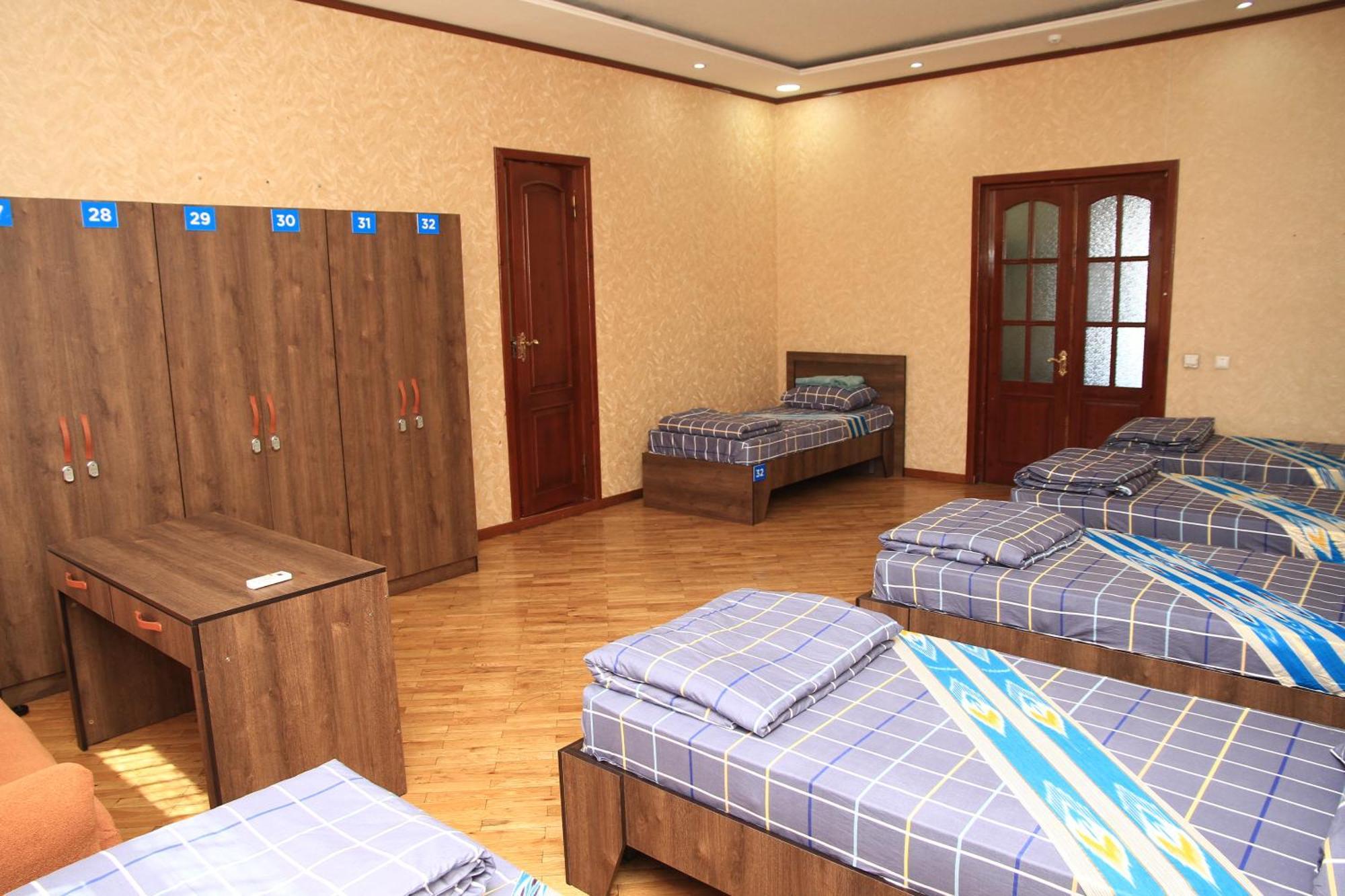 Yellow Hostel Dushanbe Exterior photo