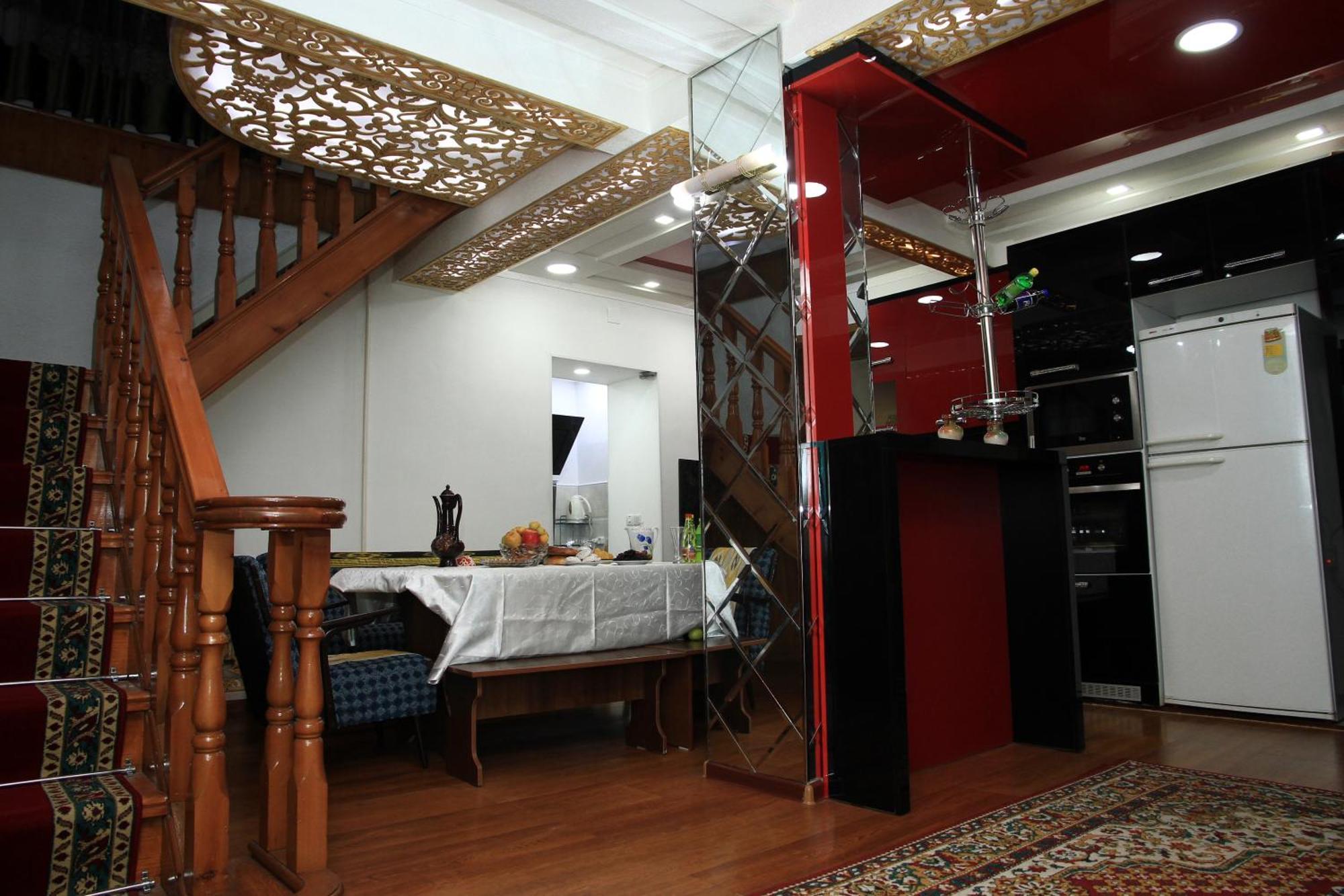 Yellow Hostel Dushanbe Exterior photo