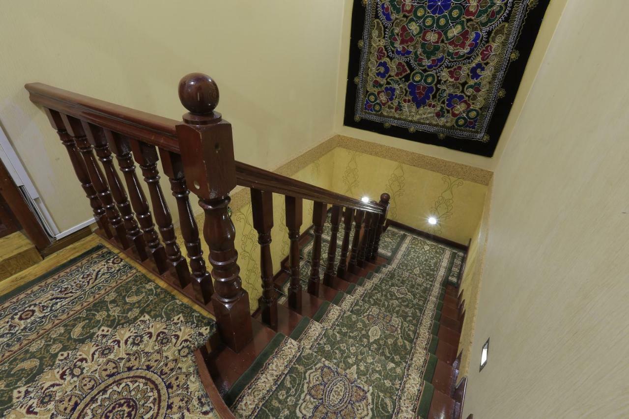 Yellow Hostel Dushanbe Exterior photo