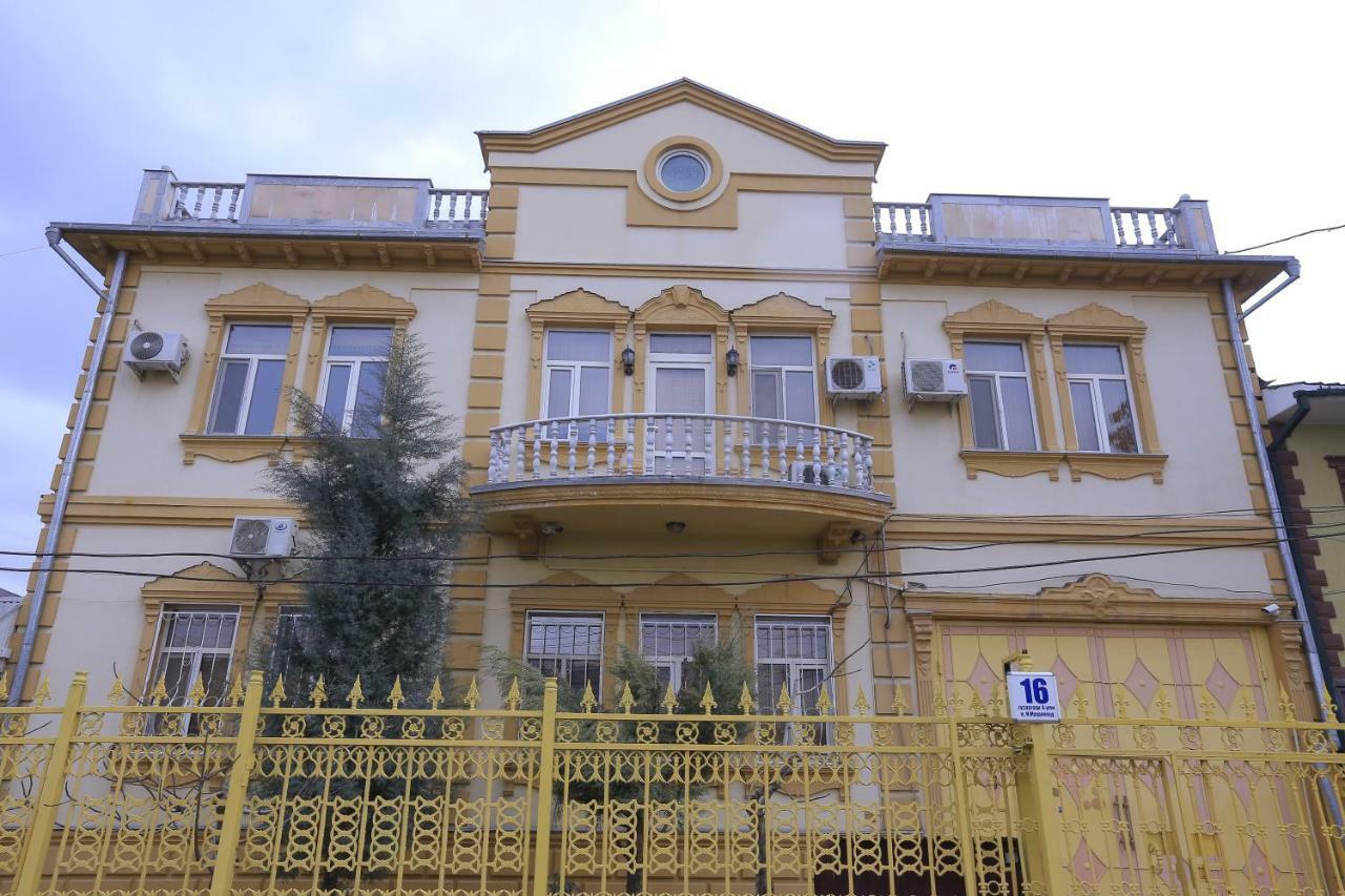 Yellow Hostel Dushanbe Exterior photo