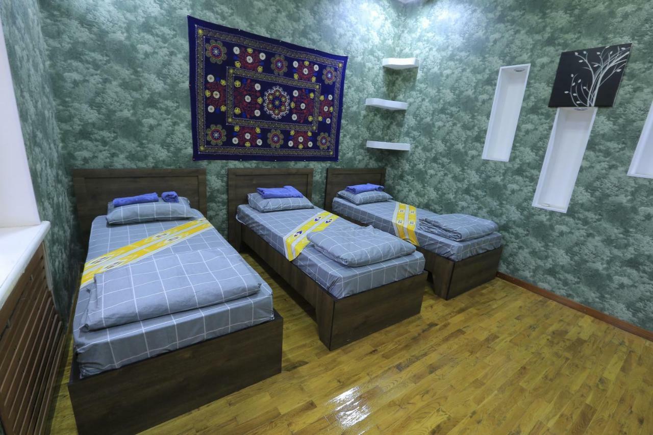 Yellow Hostel Dushanbe Exterior photo