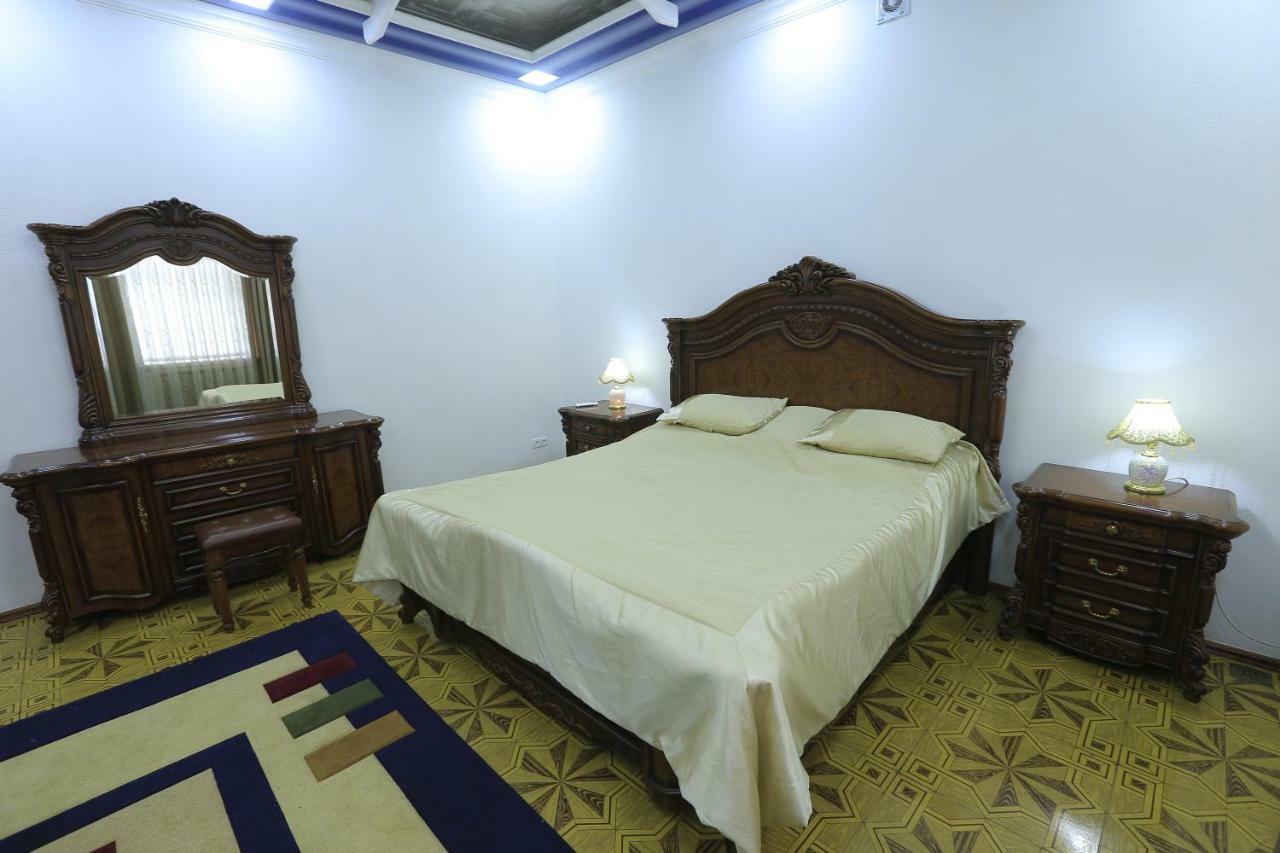 Yellow Hostel Dushanbe Exterior photo