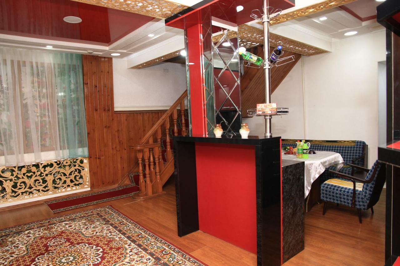 Yellow Hostel Dushanbe Exterior photo